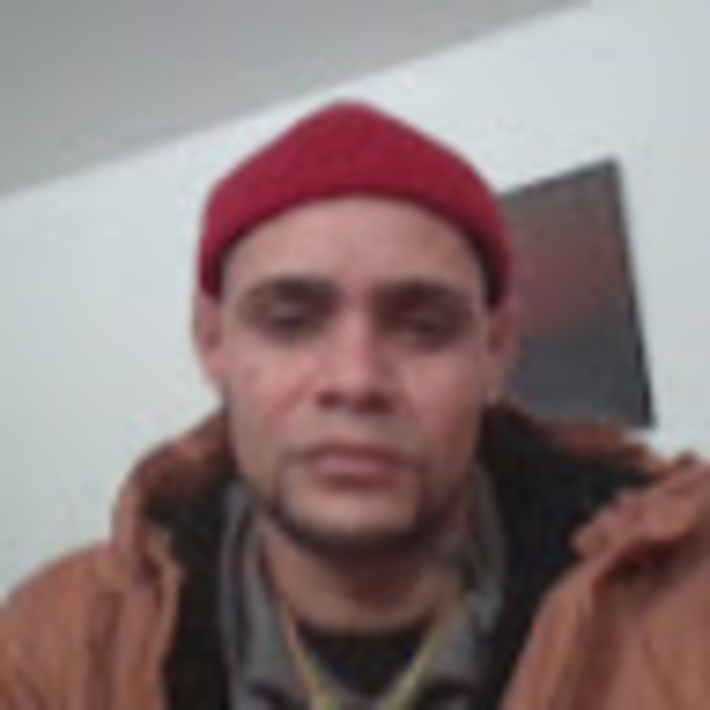 Meet your Posher, Leon serrano